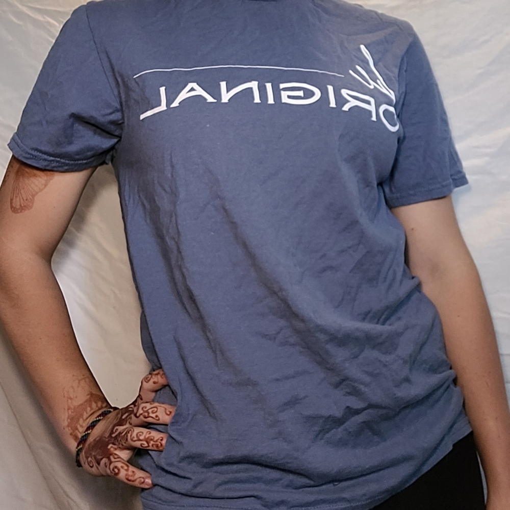 Gildan brand blue t-shirt